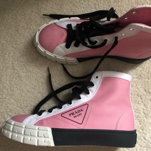 Prada sneakers hightops